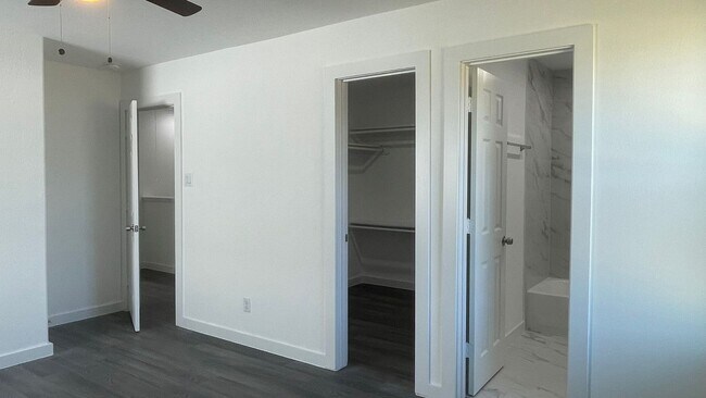 Building Photo - Beautiful house, perfect for families!!