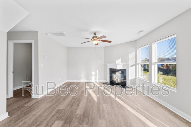 Building Photo - 9115 Old Ash Ct