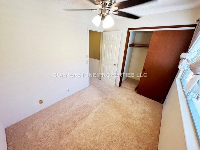Building Photo - 350 Aoloa St