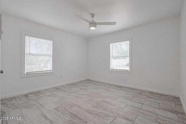 Building Photo - 2314 E Osborn Rd