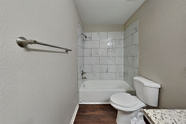 Building Photo - 6439 Lily Hollow Ct