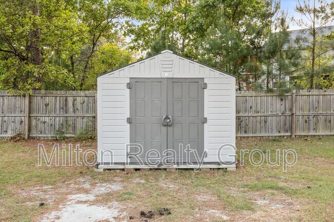 Building Photo - 111 Angel Oak Dr