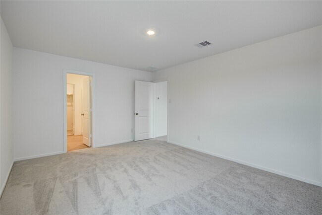 Building Photo - 19747 US-59