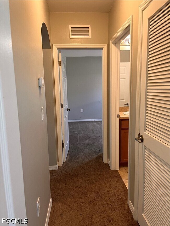 Building Photo - 10353 Canal Brook Ln