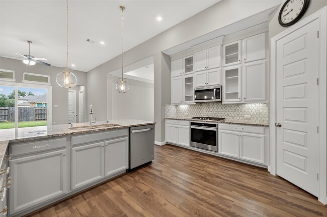 Building Photo - 4403 Tumbling Leaf Ct