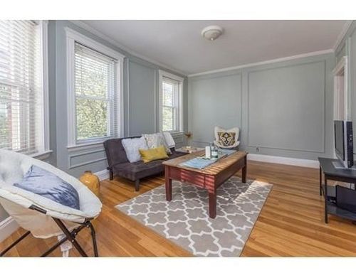 Building Photo - 32 James St