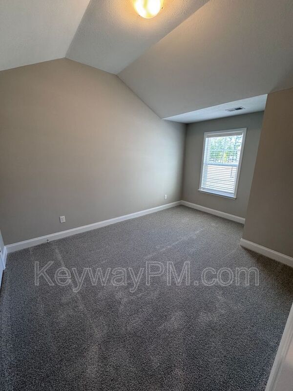 Building Photo - 2062 Denmark Ave SE