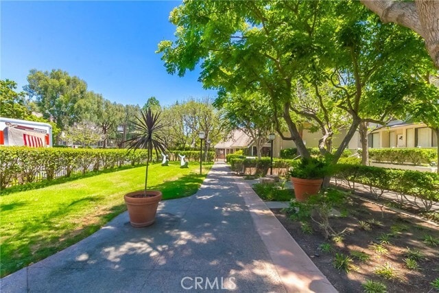 Building Photo - 2577 Plaza del Amo