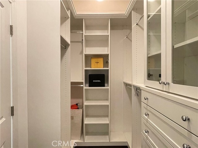 Building Photo - 56 Purple Jasmine