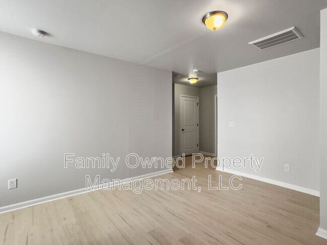 Building Photo - 205 Cypress Marsh Rd