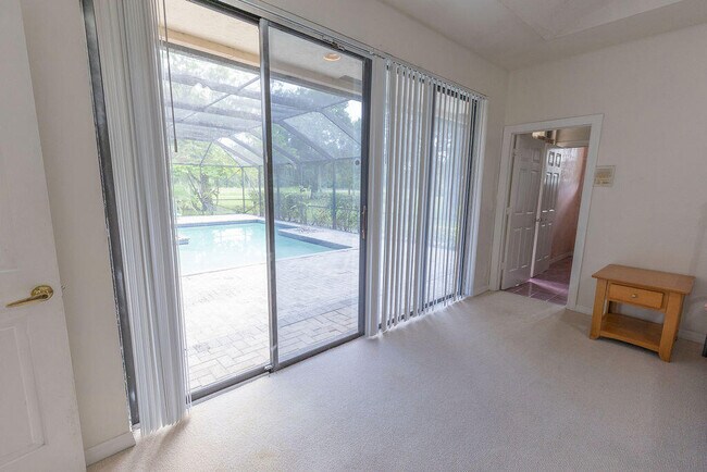 Building Photo - 14955 Horseshoe Trce