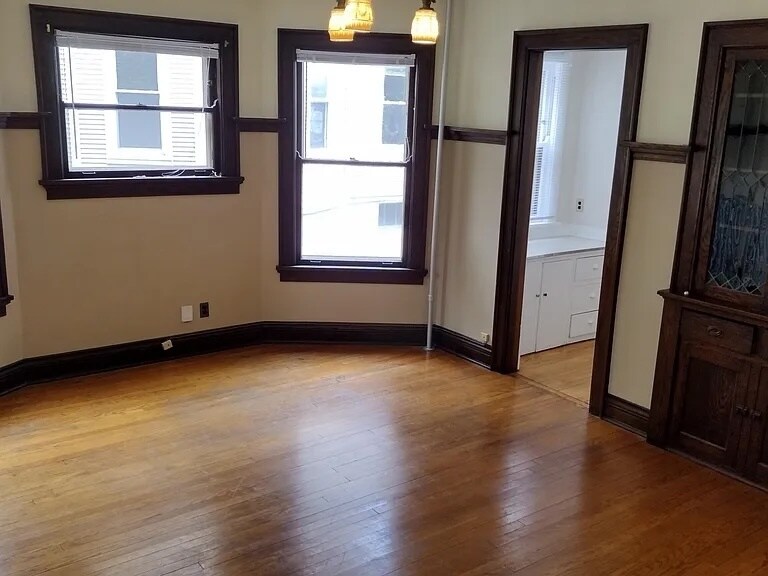 Building Photo - 937 Spaight St
