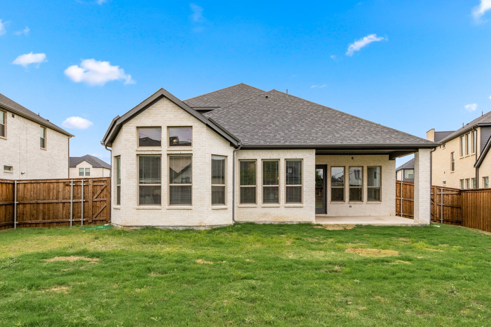 Building Photo - 3560 Rustic Oak Dr