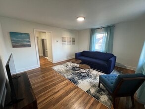 Building Photo - 1615 Dexter St