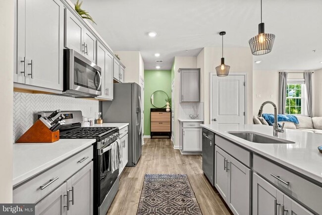 Building Photo - 154 Hannock St