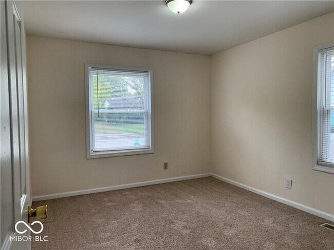 Building Photo - 8106 Laughlin Dr