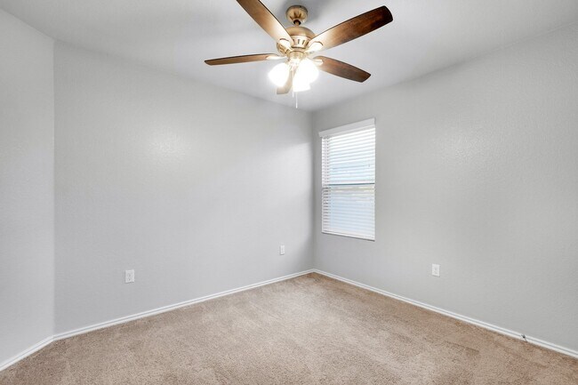 Building Photo - $300 off One Month's Rent! Charming Home with Elegant Granite Countertops and Cabinets