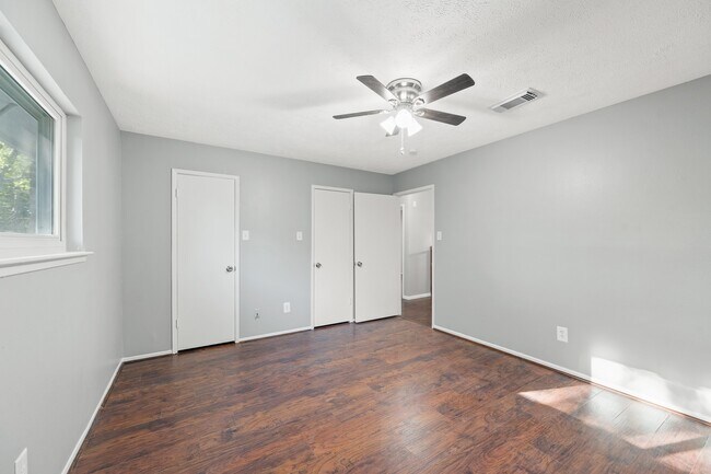 Building Photo - 1363 Westgreen Blvd
