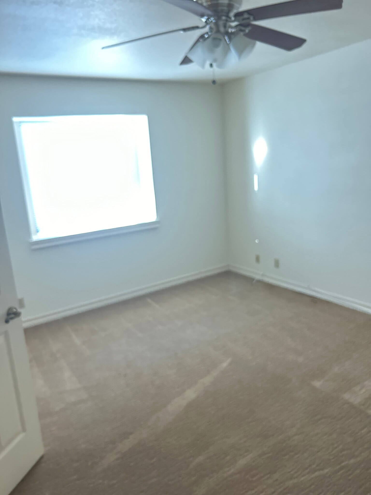 bedroom 3 - 15603 Rose Cres