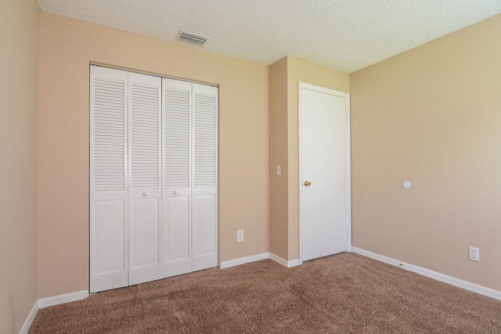 Building Photo - 9755 Fox Hollow Rd