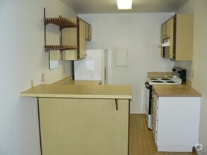 Building Photo - Cozy Studio Condo at Gated, Sixty-01 Complex!