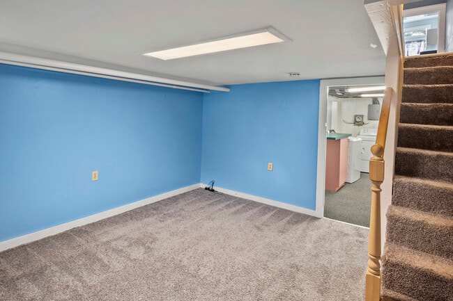 Building Photo - 1109 W 40th St