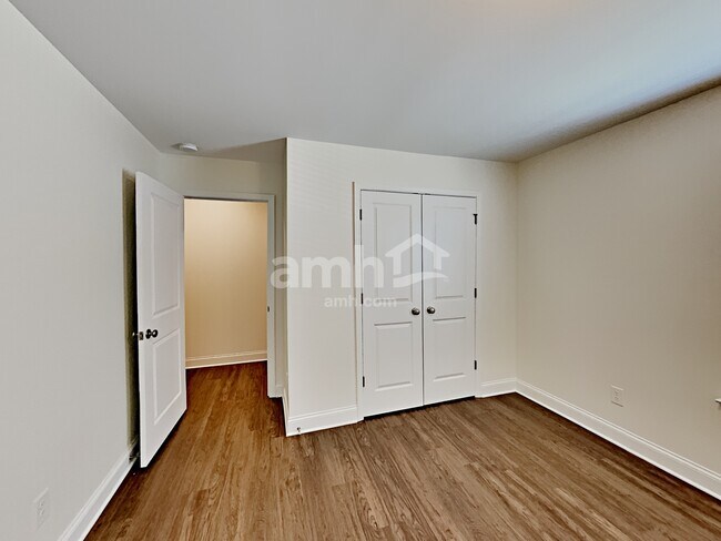 Building Photo - 179 Makenna Dr