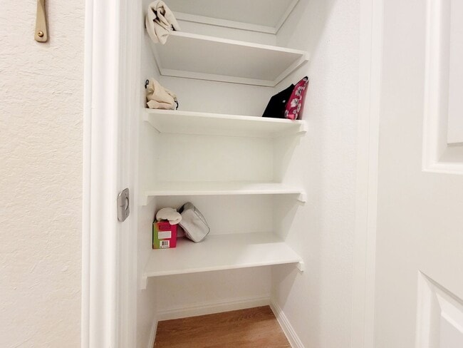 Building Photo - 1701 Arborside Dr