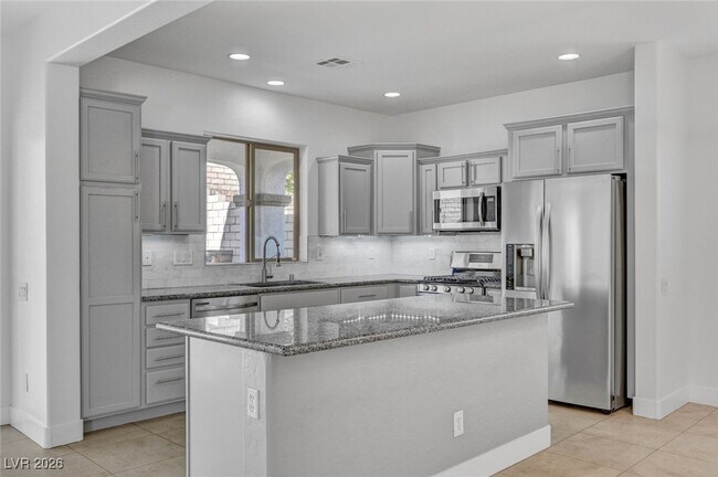 Building Photo - 11952 Orense Dr