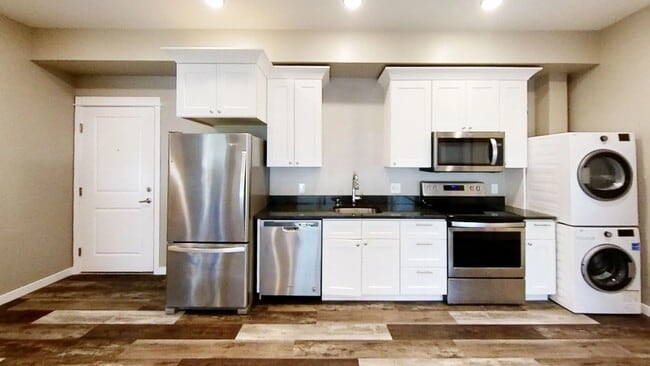 Building Photo - Preleasing, 2 Bedroom 2 Bath (Modified - ADA) Apartment