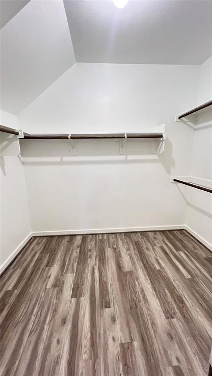 Building Photo - 600 Knopper St