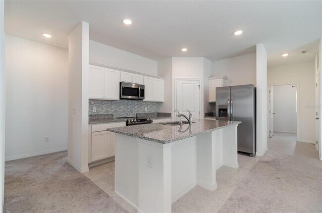 Building Photo - 5876 Bovine Dr