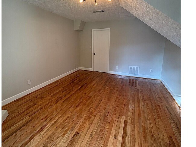 Building Photo - 3767 Murdock Ln