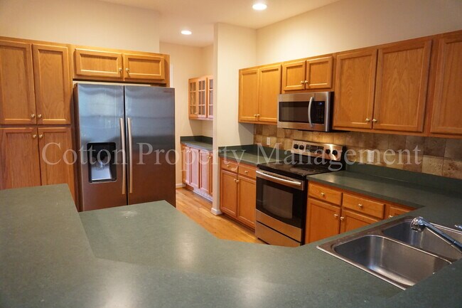 Building Photo - 7511 Promontory Ct