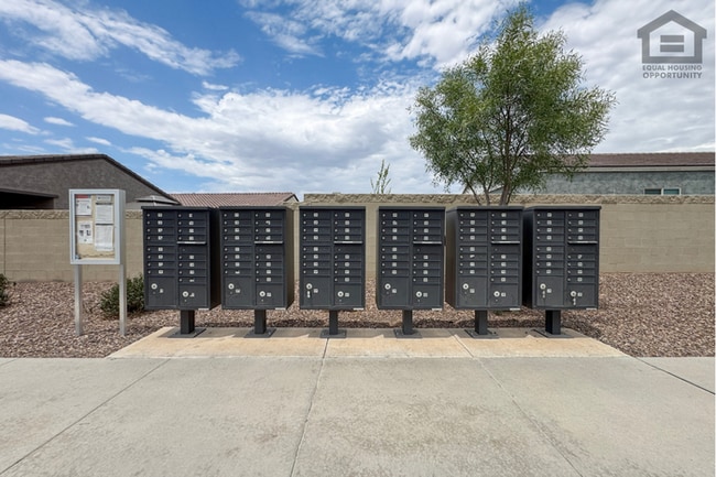Building Photo - 5Bed/3Bath House at Northern Pkwy/El Mirage Rd! Ready for Immediate Move-In!