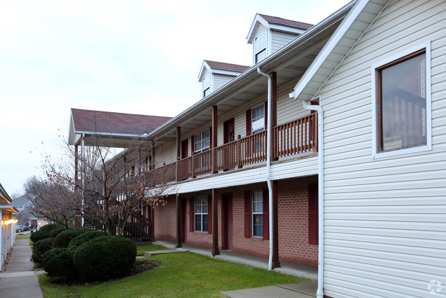 Wrens Trail Garden Apartments_View 1 - Wrens Trail Garden Apartments