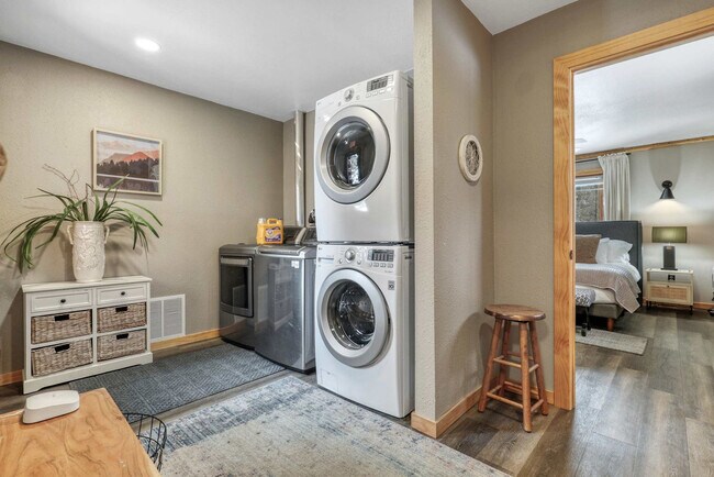 Building Photo - S3925 County Hwy BD