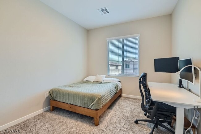 Building Photo - 11604 Desert Hollow Avenue