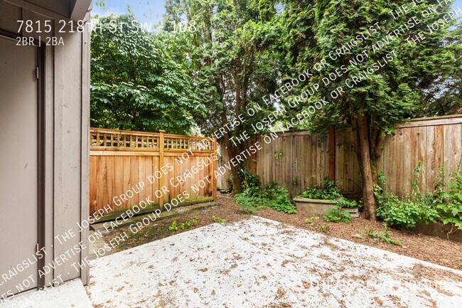 Building Photo - 7815 218th St SW