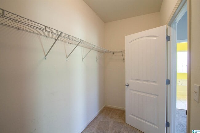 Building Photo - 1068 Aronimink Dr