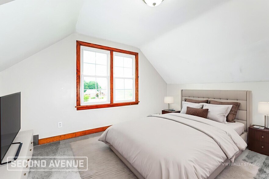 Building Photo - 1514 James St