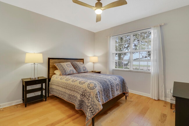 Building Photo - 231 Evergrene Pkwy