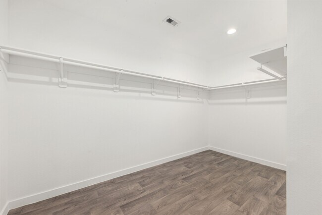 Building Photo - 6931 Dell Vista Drive