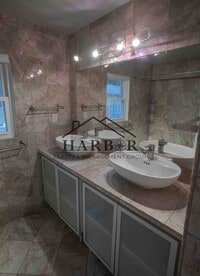 Building Photo - 2 Bedroom Single-Family Home in SW Rochest...