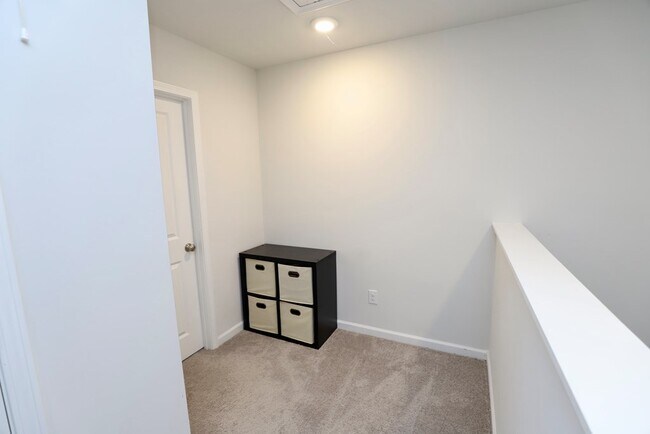 Building Photo - 525 Kittiwake Ln