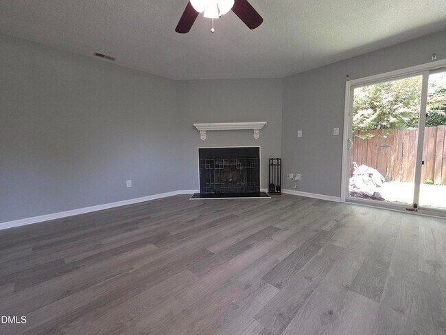 Building Photo - 5893 Shady Grove Cir