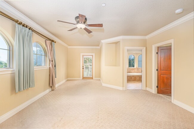 Building Photo - 3 Story Condo on Riverside Drive in Port O...
