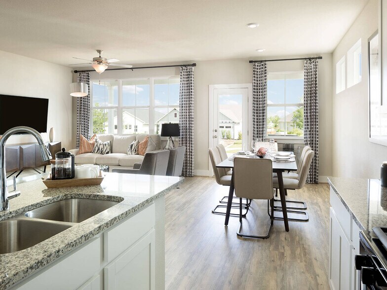 Building Photo - 7409 Travertine Spring Dr