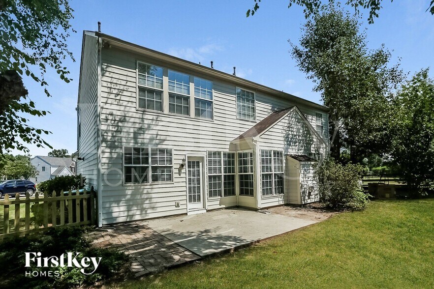 Building Photo - 4419 Hunter Ct