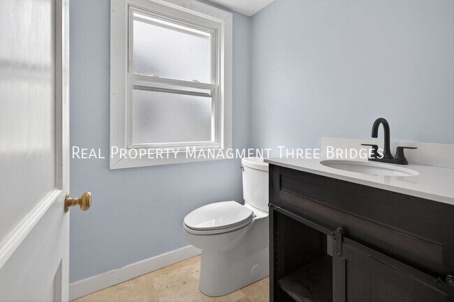 Building Photo - 130 S Barat Ave